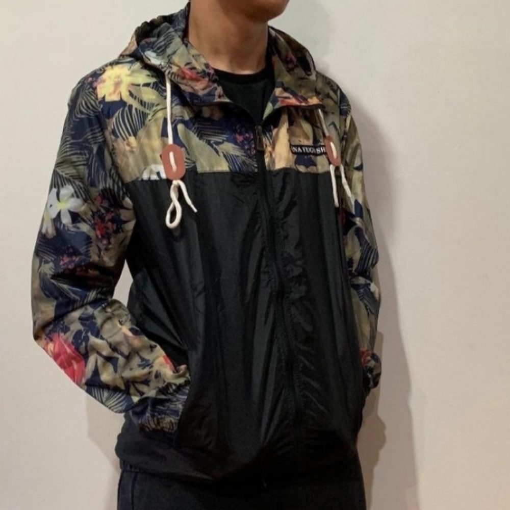 Qing Yuan Shui Windbreaker with Hood